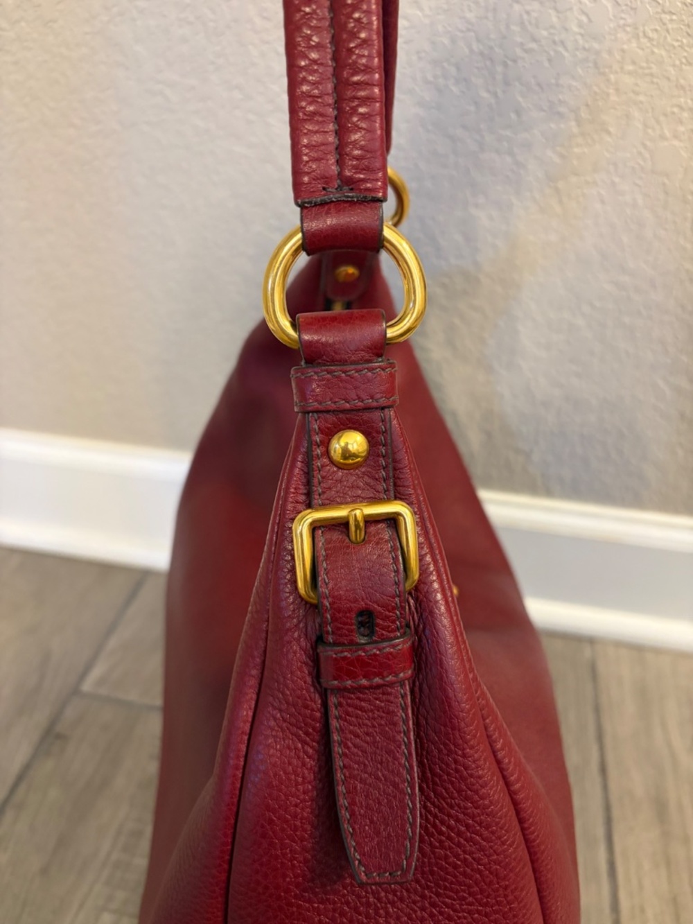 Prada Vitello Daino Hobo Handbag in Amaranto *PRISTINE* - Picture 5 of 12
